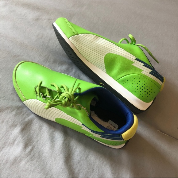 NEW Puma shoes, size 3 boy - Picture 8 of 8